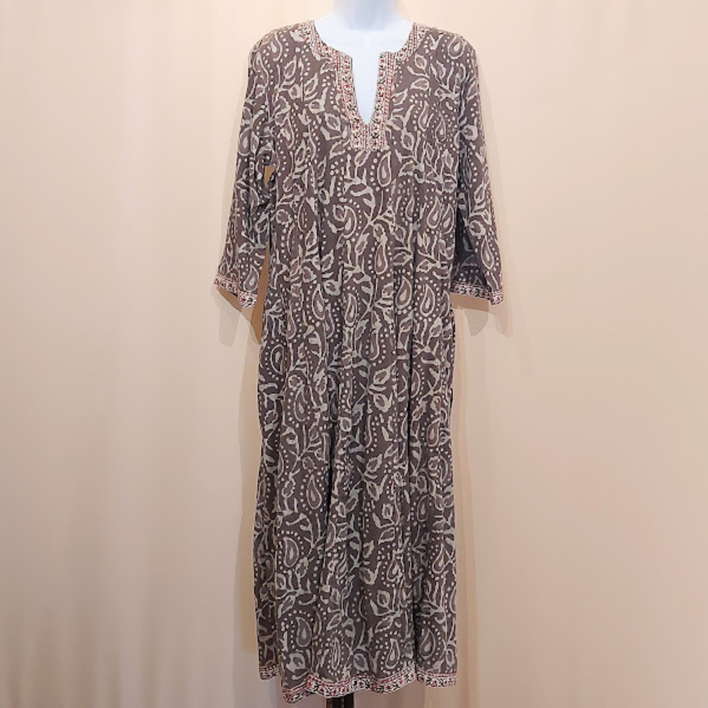 Robe Naina