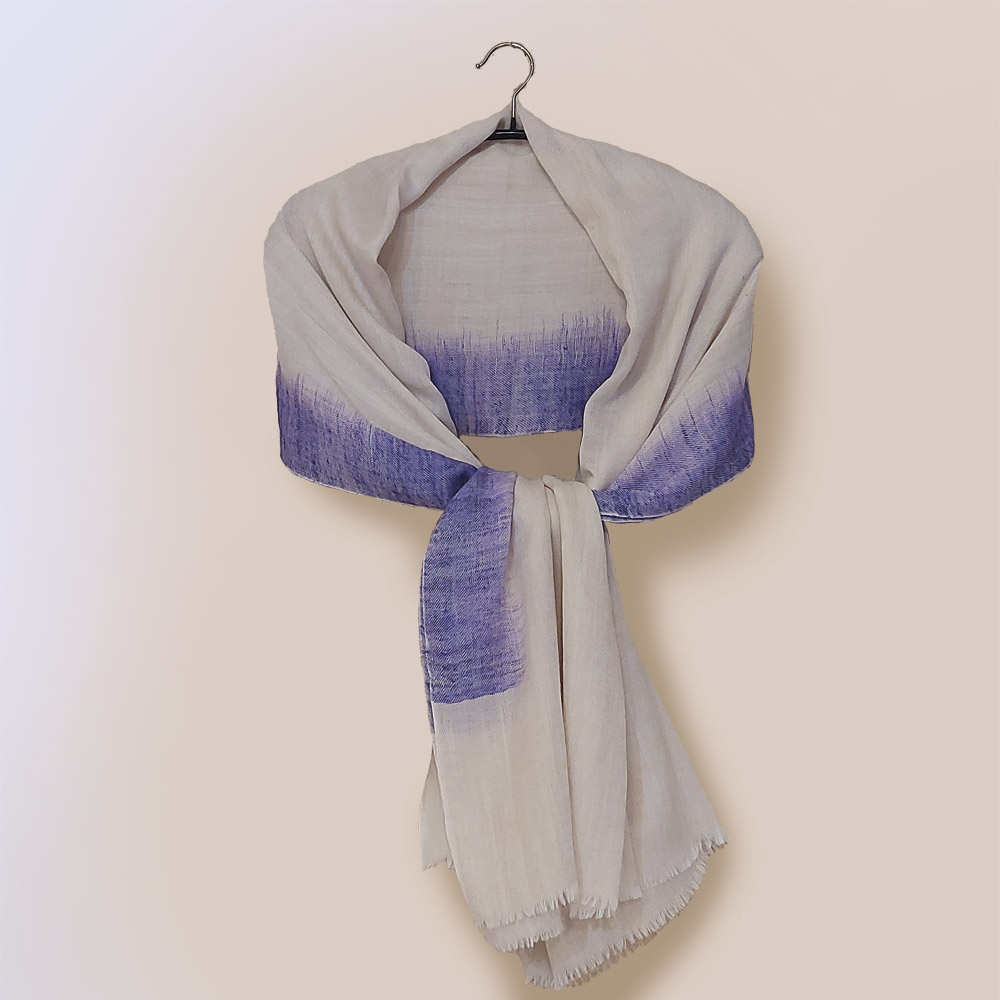 étole cachemire tissée main écru violette