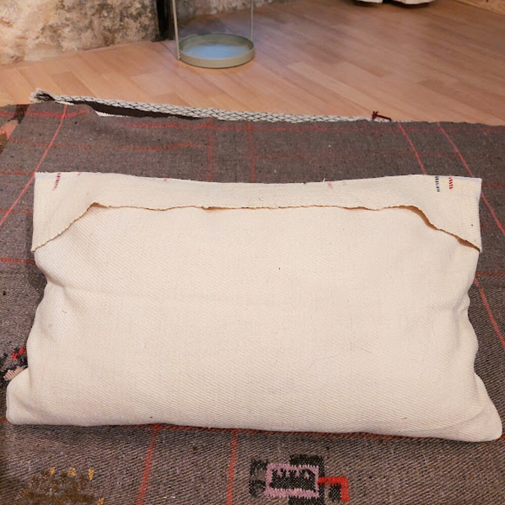verso housse coussin lignée croix 1px Housse coussin laine bande croix rose ou noir