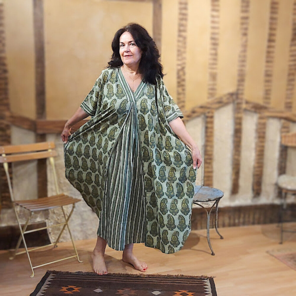 Muriel Malaga 2 1k Robe longue Malaga deux motifs avec pli