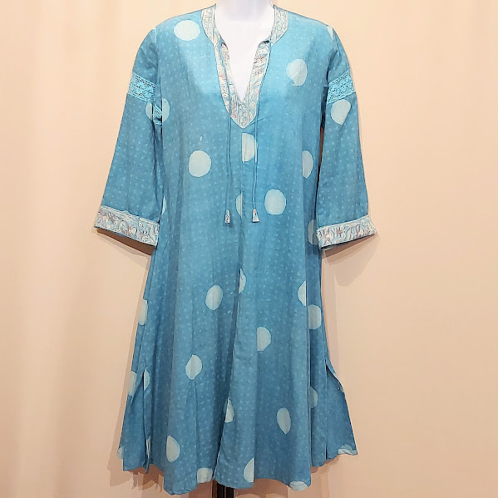 sundress bleu a pois face 1k Robe tunique mi longue avec manches